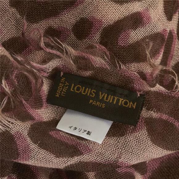 Louis Vuitton x Stephen Sprouse Leopard Graff Silk Scarf - Picture 3 of 12